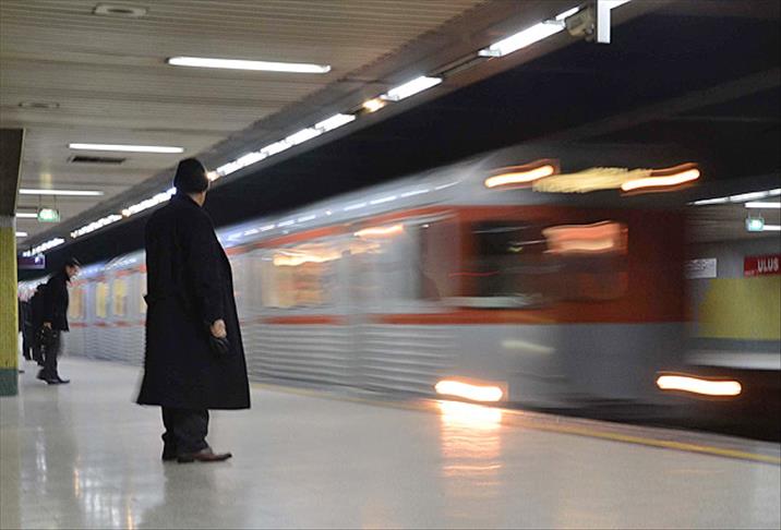 Metro hattındaki servisler kaldırılacak