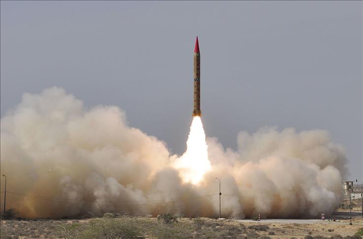 Pakistan tests nuclear-capable missile