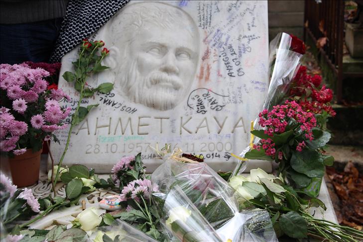 Kurdish singer Kaya’s commemoration held in Paris