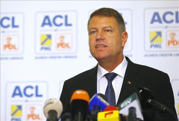 Center-right Iohannis wins Romanian presidential election