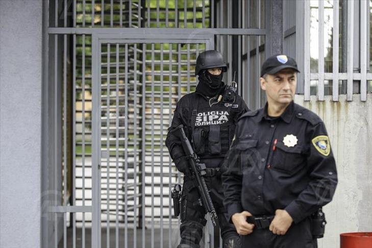Bosnia: 12 detained in war crimes investigation
