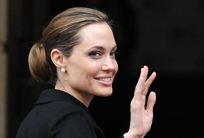 Angelina Jolie'den hayranlarını üzecek haber