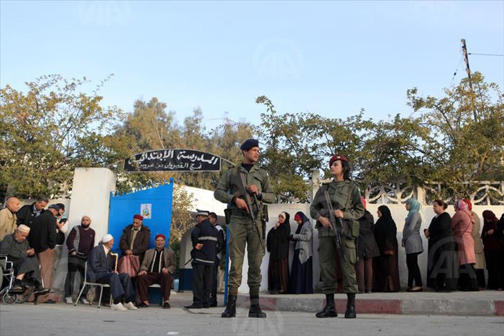 Tunisie: "Déroulement normal" du scrutin hormis certaines infractions sans incidence