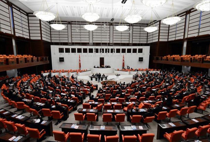Turkey presents new internal security law in parliament