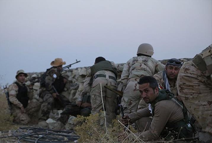 اتهام "وحدات الحماية" الكردية بدعم قوات النظام السوري