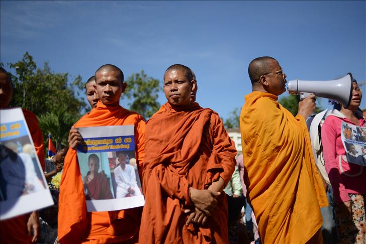 Trial delayed of famed Cambodian monk