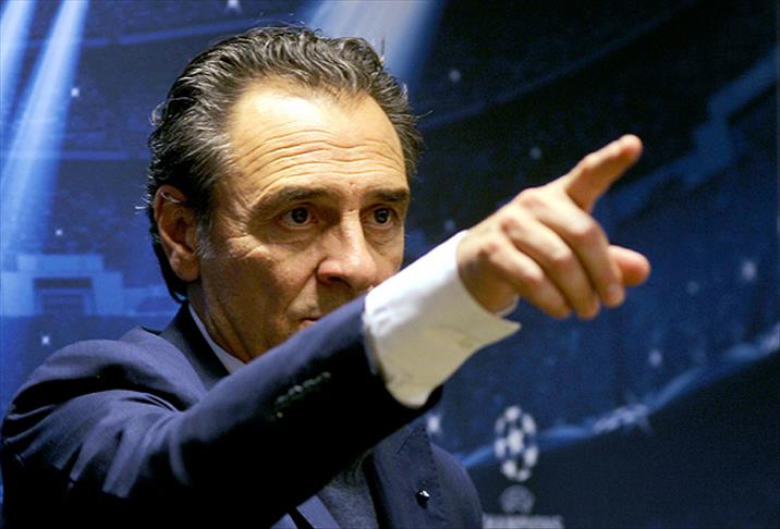 Galatasaray Prandelli ile yollarını ayırdı