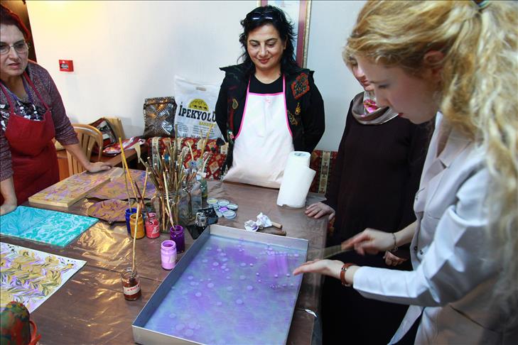 Turkish paper marbling included in UNESCO cultural list
