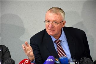 European Parliament condemns 'warmongering' Serb Leader