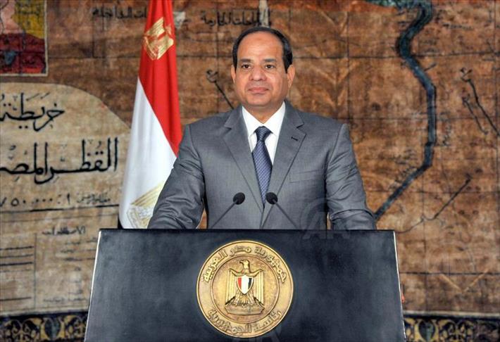 Egypte: Des décrets présidentiels pour criminaliser la "diffamation des révolutions"