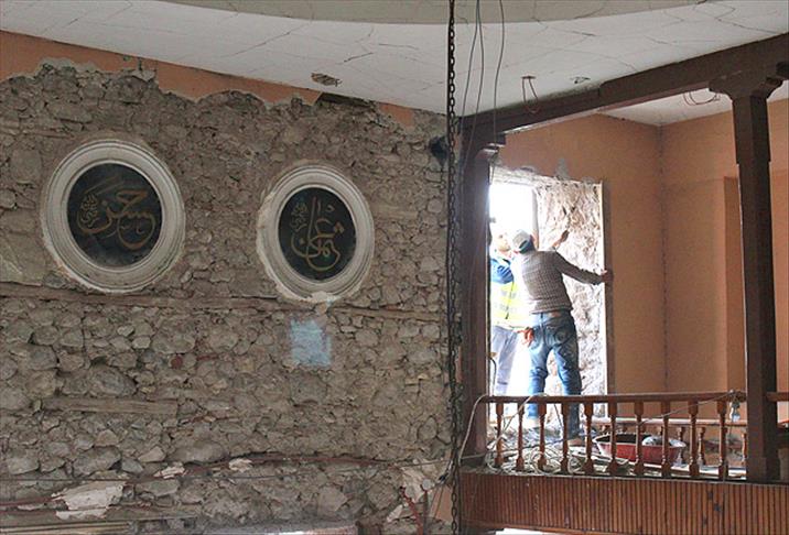 Satılan cami ve mescitler geri alınıyor