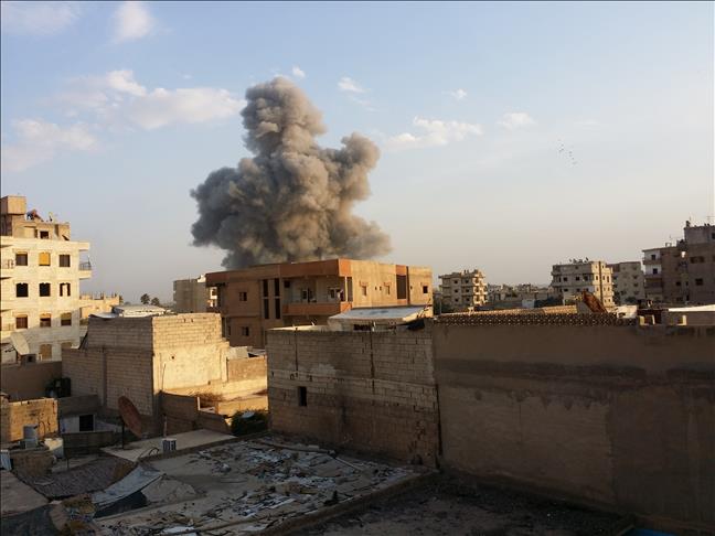 Syrian regime airstrikes kill 4