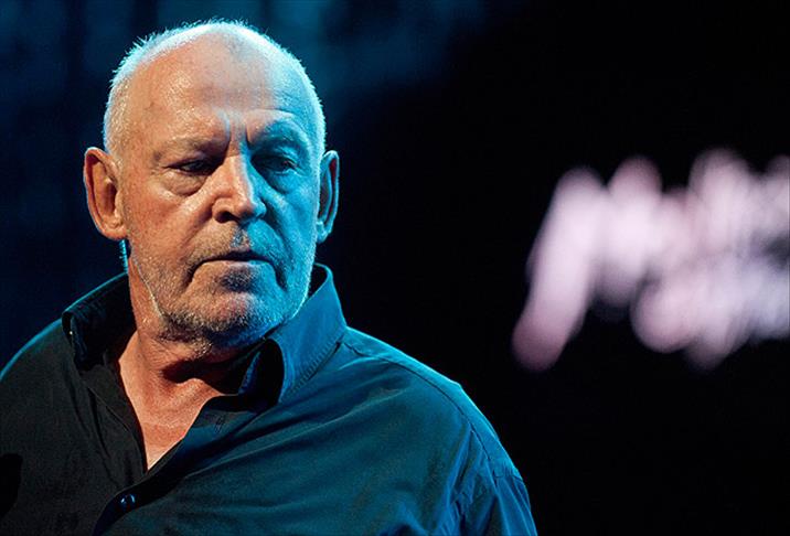 İngiliz müzisyen Joe Cocker yaşamını yitirdi