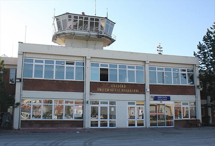 Bu üniversitenin havaalanı var