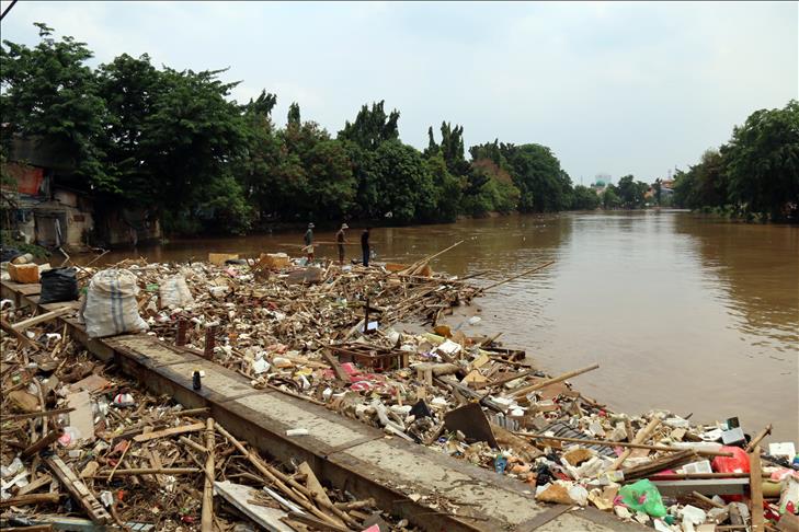 103,000 evacuated in record-breaking Malaysia floods