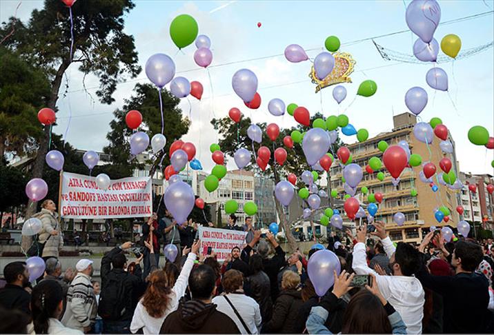 Balonlar Azra bebek için uçtu