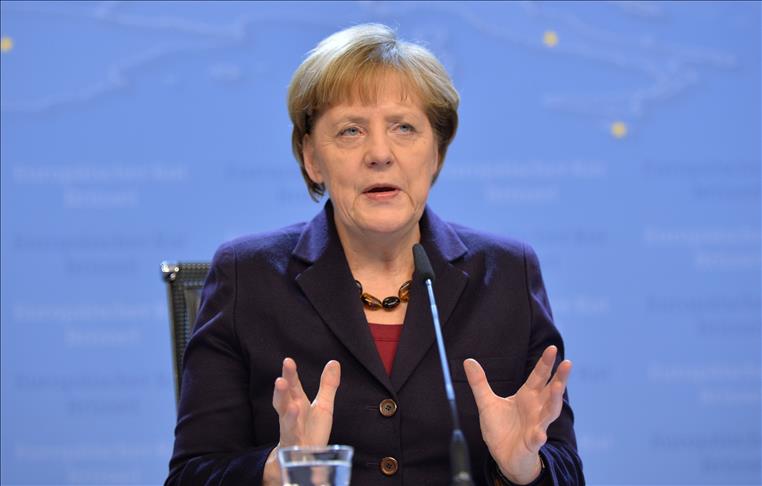 Ukraine: Merkel demands ‘visible progress’ from Russia