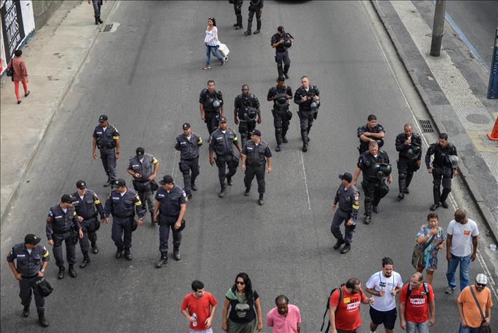 Violence mars Brazil protest over transport price hike