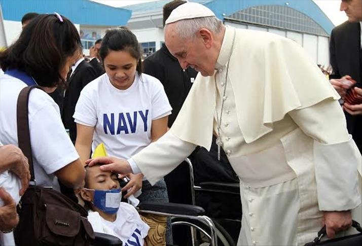 Papal visit to typhoon-ravaged Leyte cut short by storm