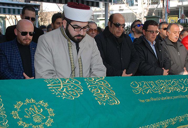 Tiyatrocu Oğuz Oktay son yolculuğuna uğurlandı