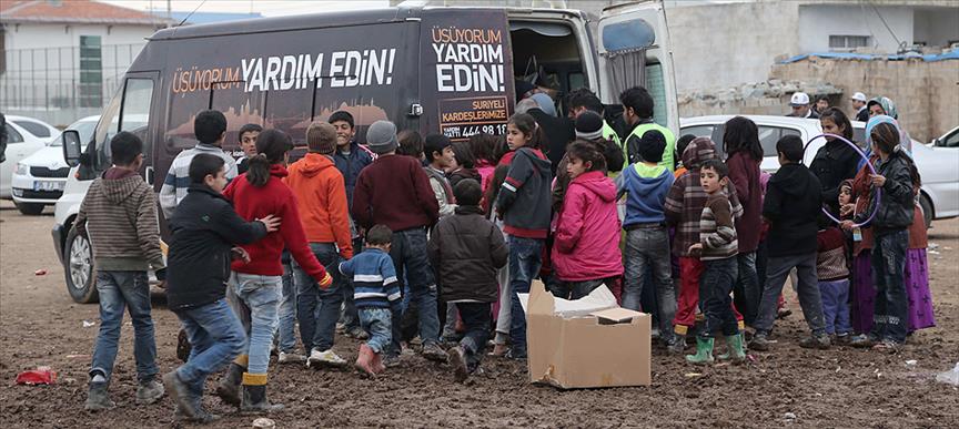 İstanbul'un sıcak eli 15 bin sığınmacıya ulaşıyor