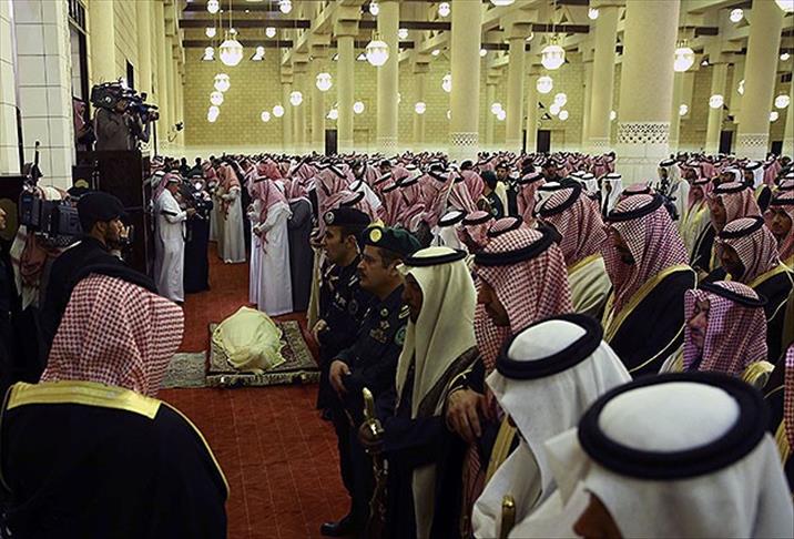 Saudi King Abdullah buried in Riyadh