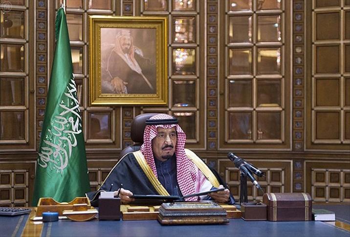 Experts: 'More of the same' as Saudi ushers in new king