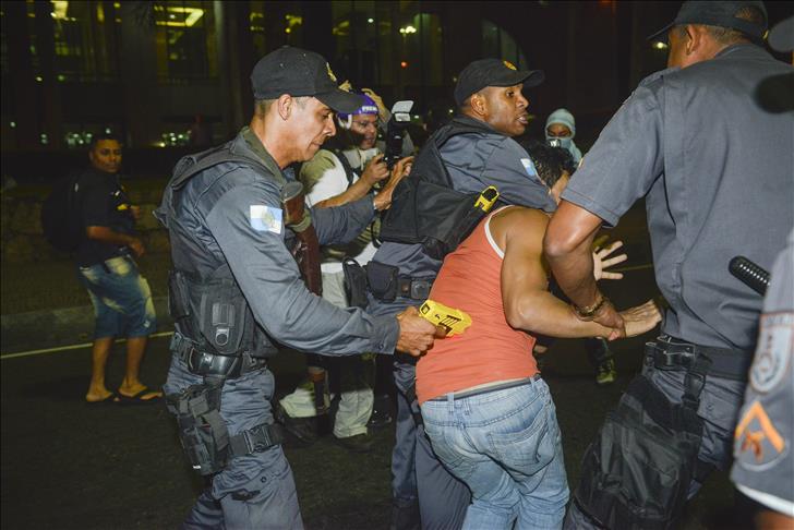 Injuries, violence mar latest Brazil transport protest