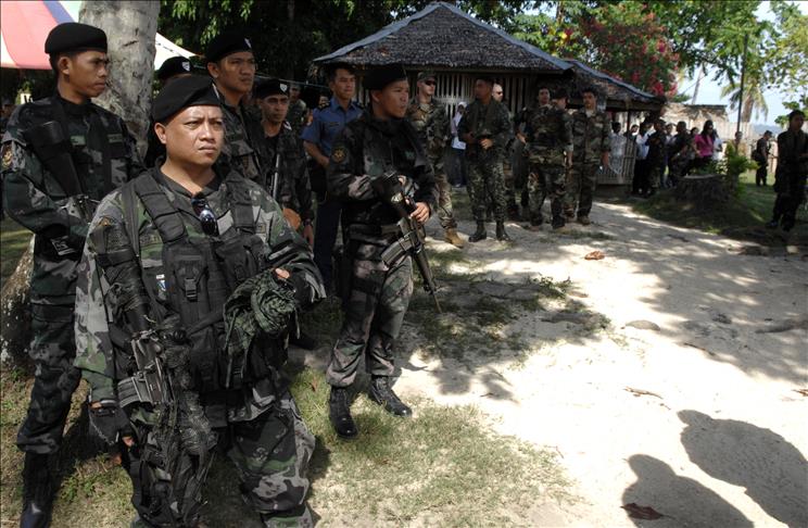 At least 27 Philippines police die in clash with rebels