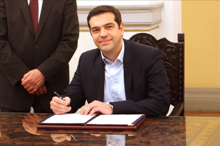 Tsipras sworn in as new Greek prime minister