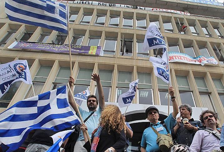 "Yunanistan'ı yine AB kurtaracak"