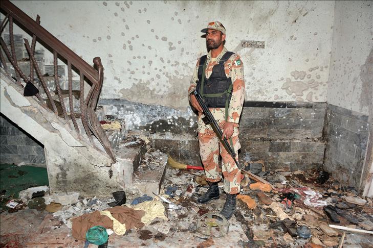 49 killed in blast at Shia mosque in Pakistan