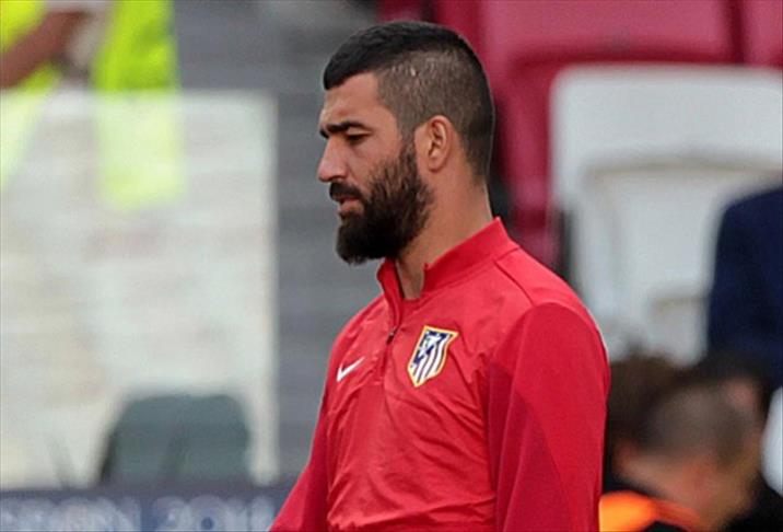 Arda Turan antrenmanı yarıda bıraktı