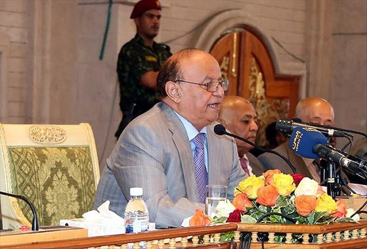 Hadi to rescind resignation if Houthis leave Sanaa: Source