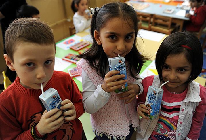 İlk ders "okul sütüyle" başlayacak