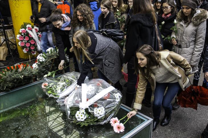 'Sarajevo roses' recall horrors of war