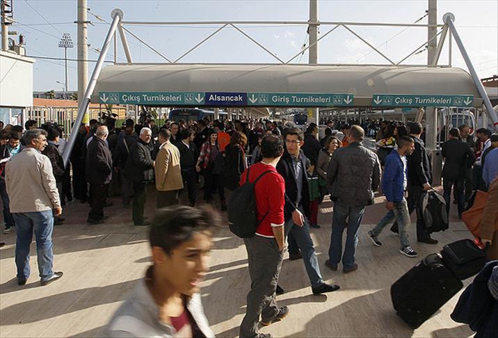 İZBAN'da elektrik panosu alevlendi: 3 yaralı