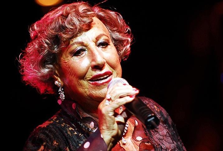 Veteran Turkish singer Muzeyyen Senar dies aged 96
