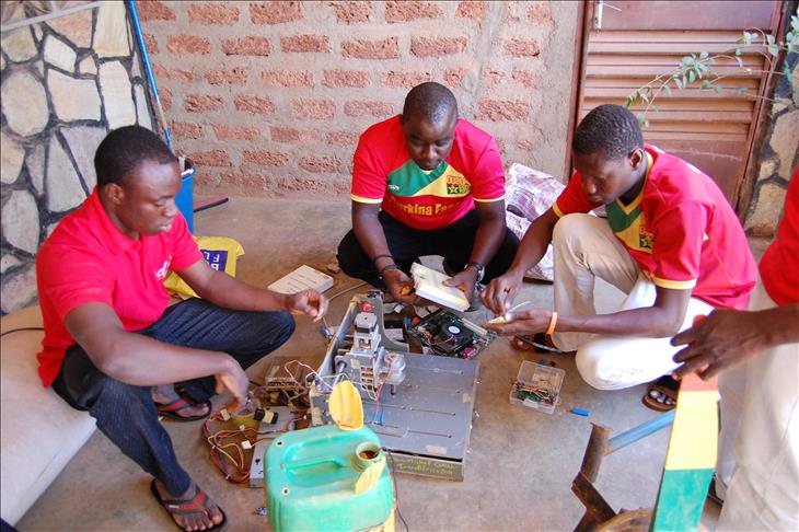 "Ouagalab"/ TIC: Ces petits génies burkinabé qui font des miracles à base de déchets