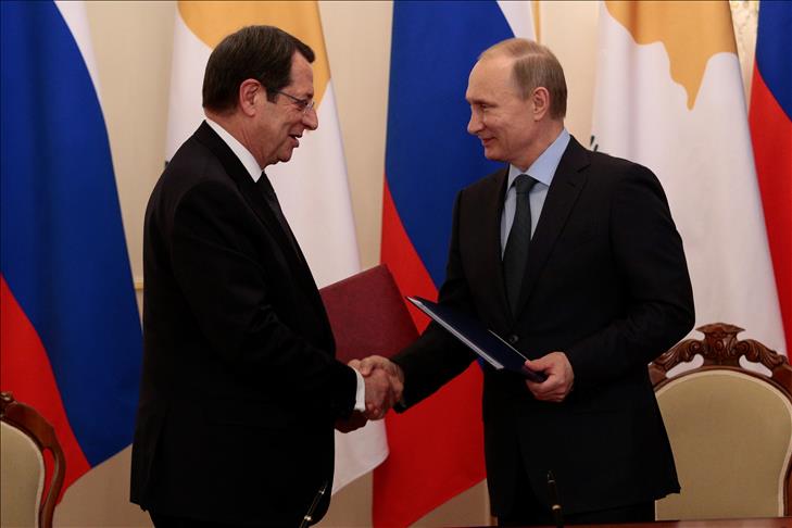 Greek Cypriots sign military deal with Russia
