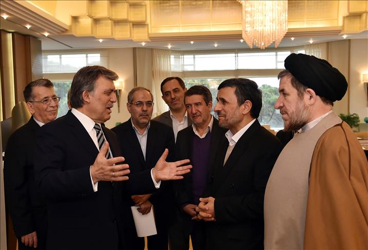 Ahmedinejad'dan Gül'e ziyaret