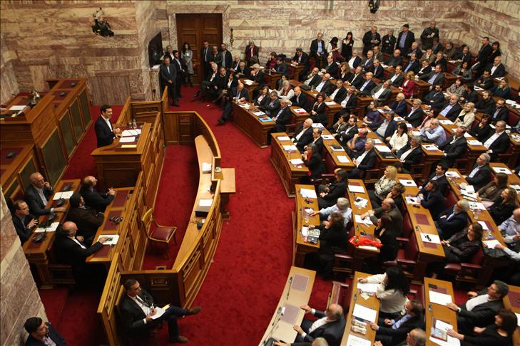 Experts: SYRIZA failure to fulfill pledges poses risks