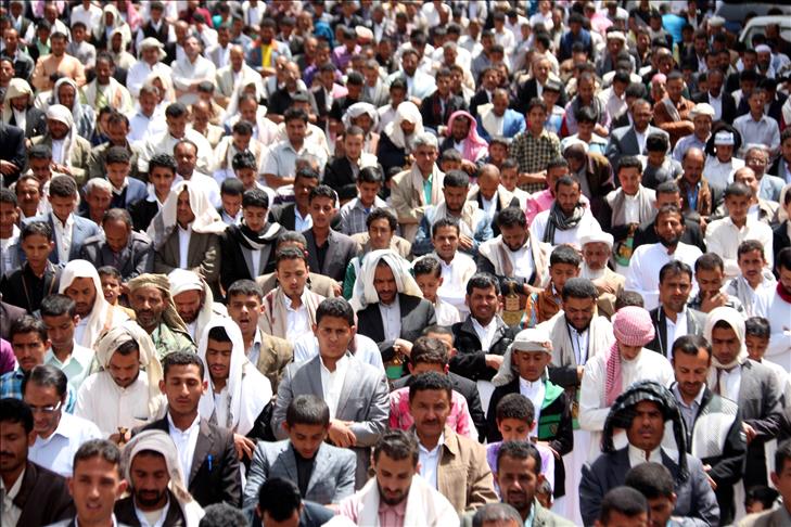Hadi, Houthi supporters stage rival Yemen rallies