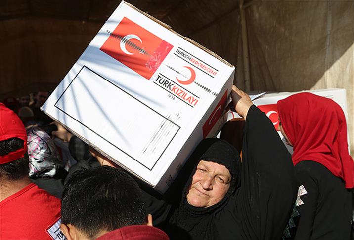 Türk Kızılayı Irak'taki sığınmacıları yalnız bırakmıyor