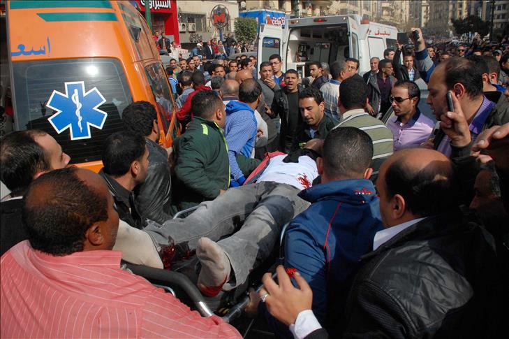 2 killed, 9 hurt in Cairo bombing