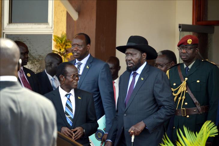 South Sudan's Kiir arrives in Ethiopia for talks with rebels