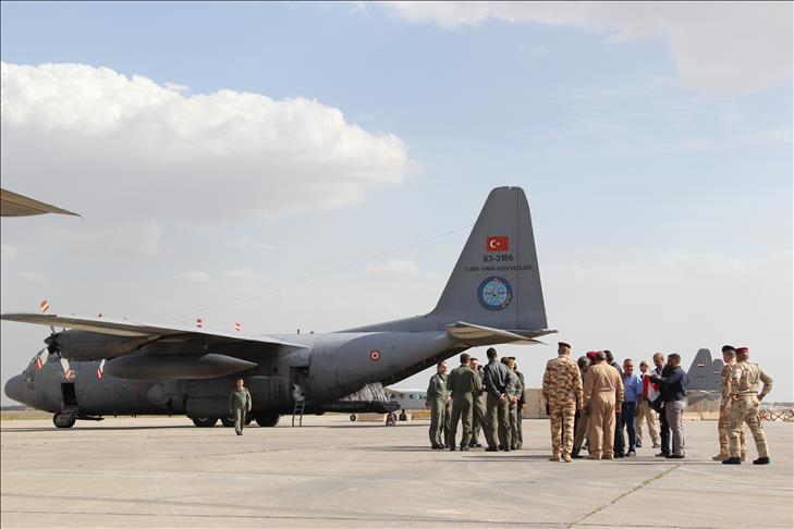 Turkey delivers military aid to Iraq