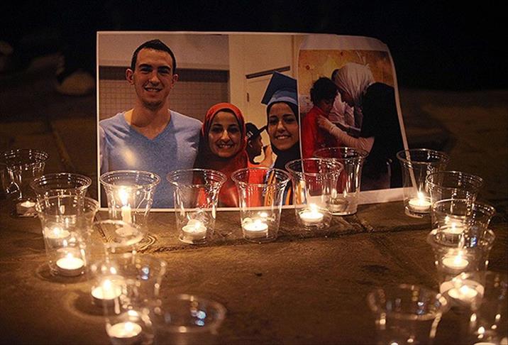 Üç Müslüman gencin katil zanlısına idam talebi
