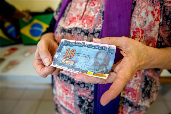 Brazil's real hits 10-year low against dollar
