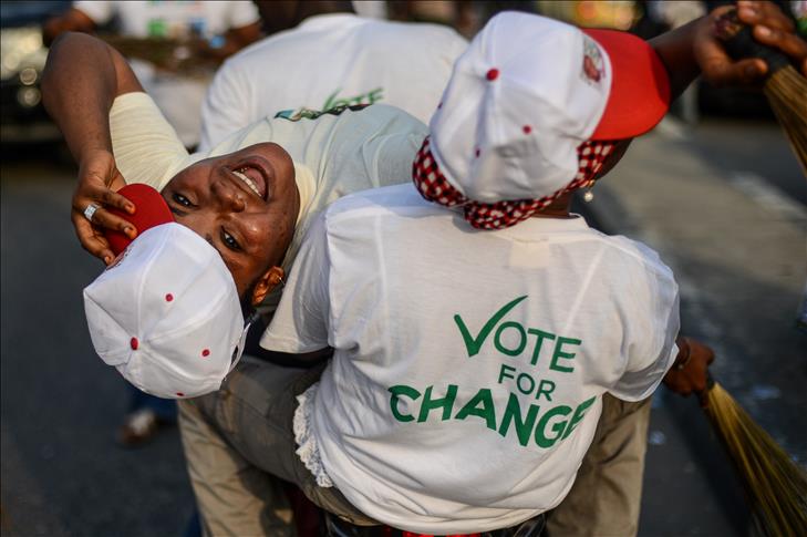 Nigerian parties 'concerned' over use of e-readers in polls